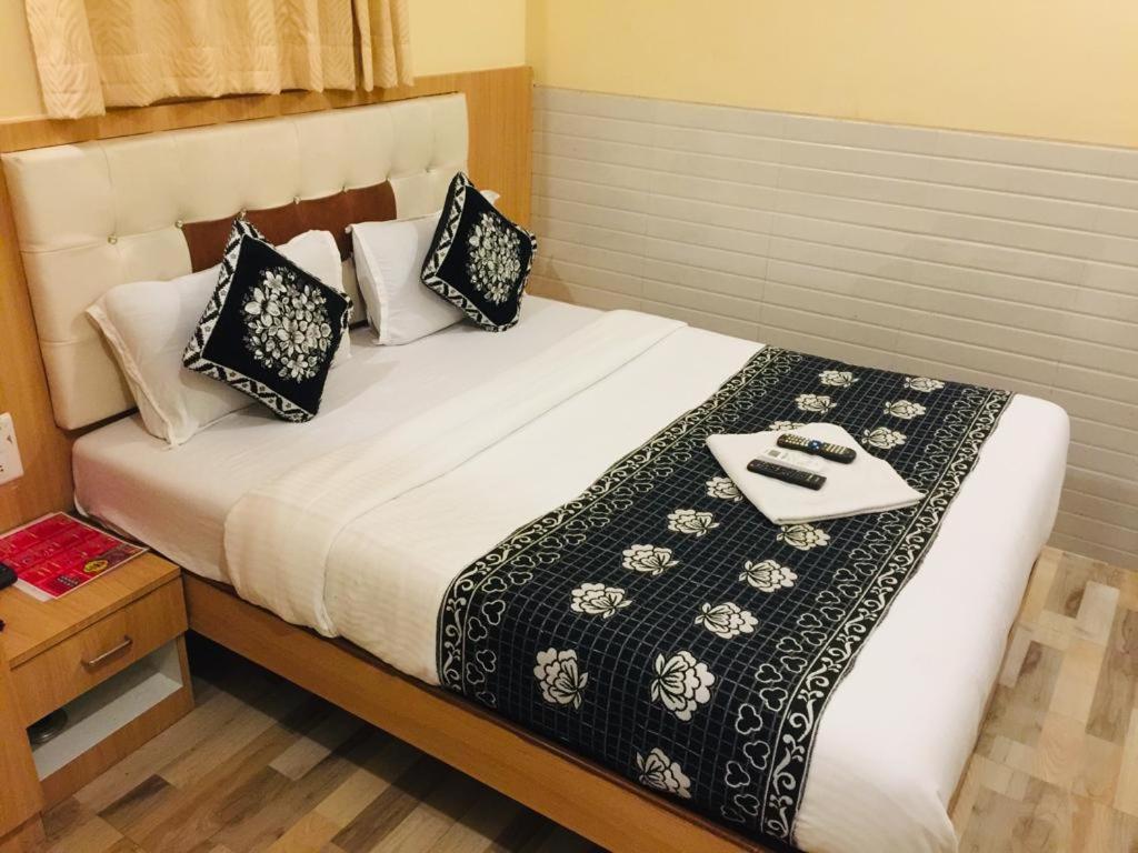 Hotel Kf Residency Bombaim Exterior foto