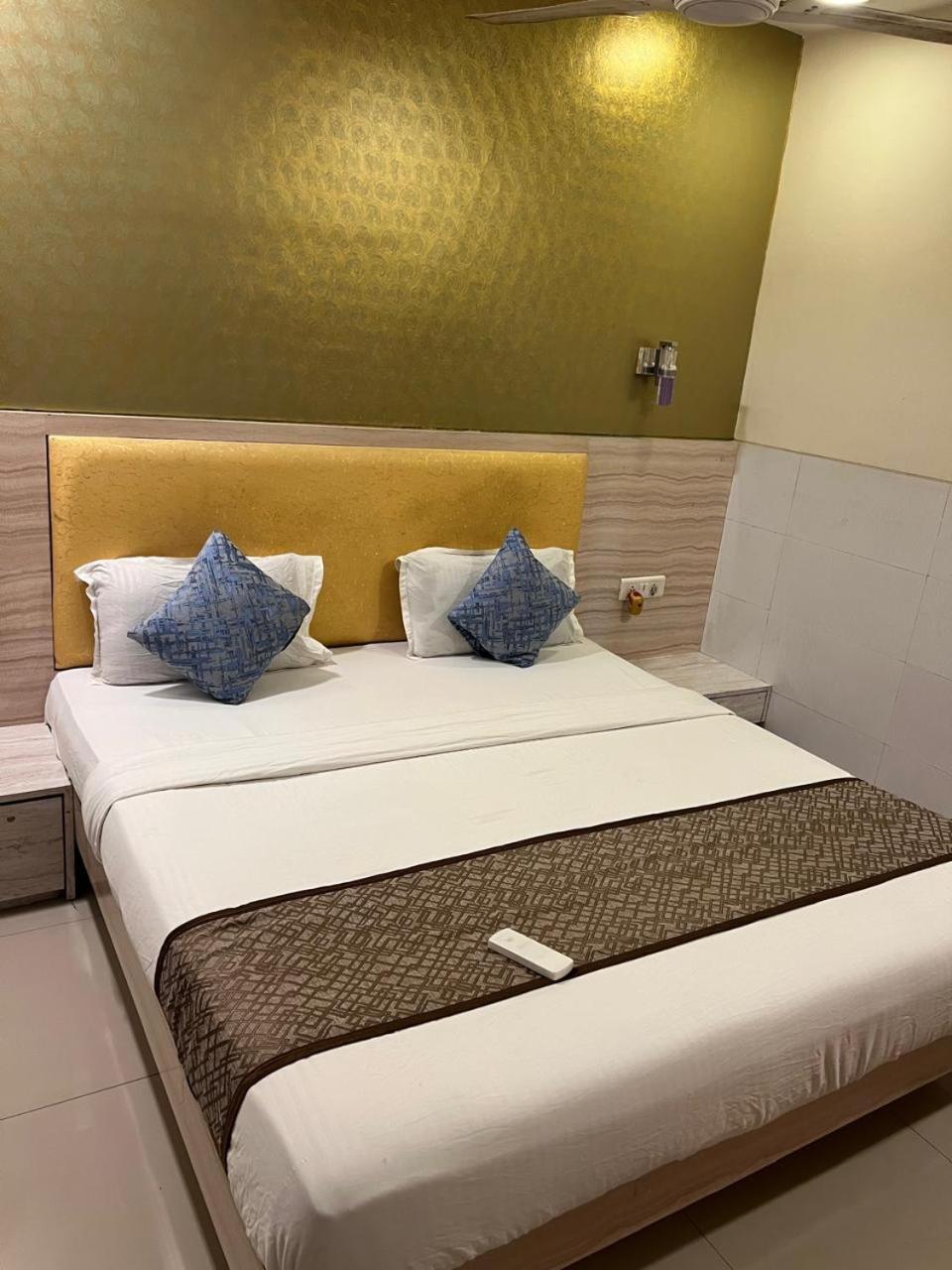 Hotel Kf Residency Bombaim Exterior foto