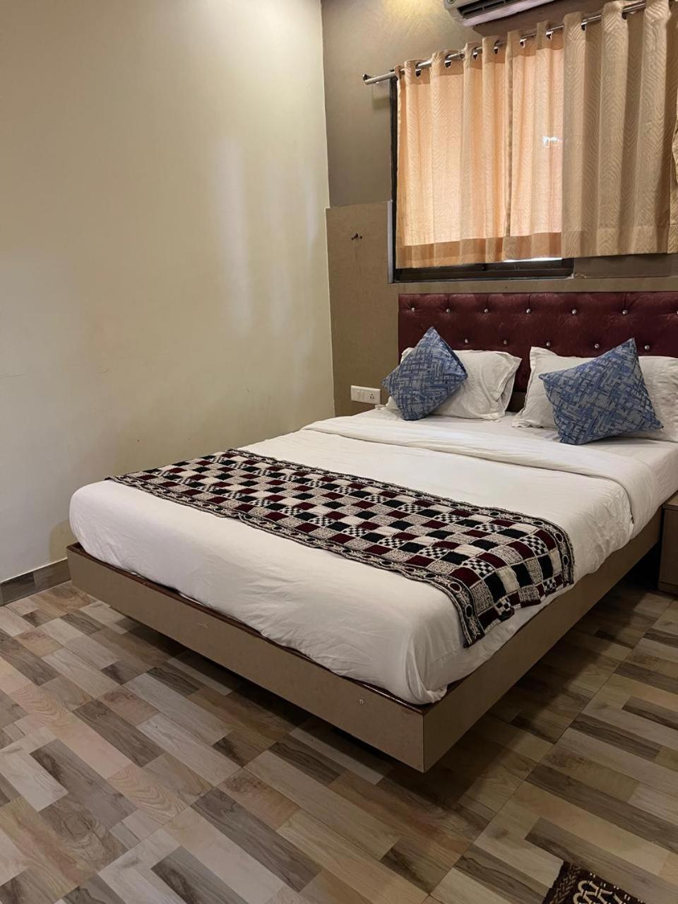 Hotel Kf Residency Bombaim Exterior foto